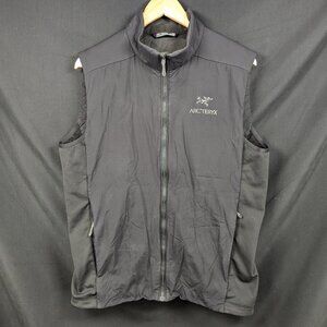 Arc'teryx Lightweight Vest Men's Size Medium Black Nylon Insulated Excellent